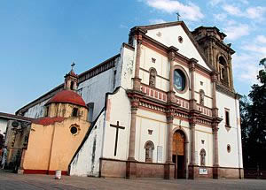 Pátzcuaro.- Basílica de Nuestra Señora de la Salud