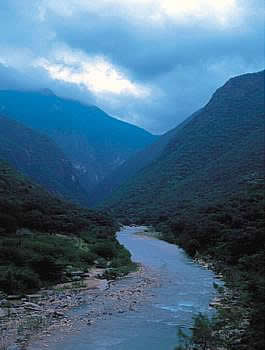 Sierra Gorda.- Río Santa María