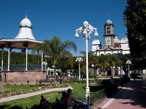 Acámbaro.- Plaza principal