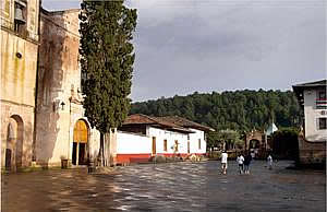 Santa Clara del Cobre.- Plaza Principal