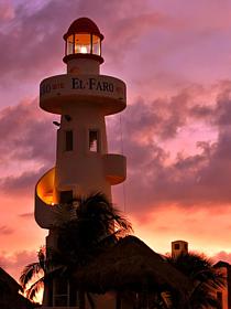 Playa del Carmen.- Faro