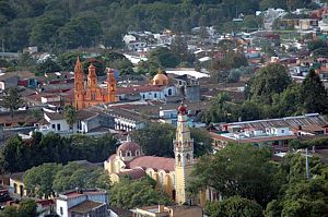Vista de Coatepec desde el cerro de las Culebras