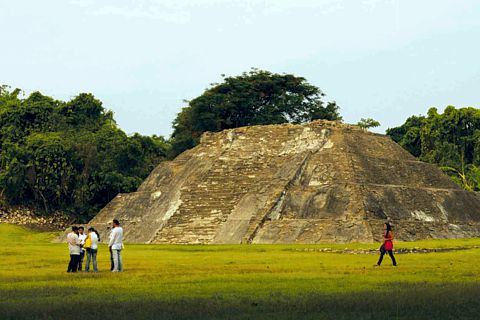 Cuyuxquihui.- Plaza central