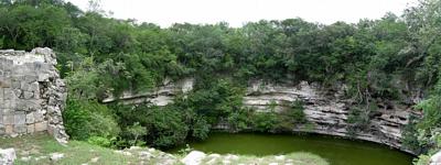 Chichén-Itzá.- Cenote Sagrado
