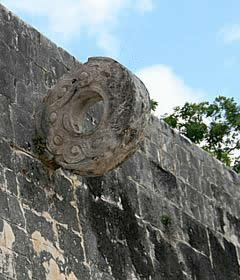 Chichén-Itzá.- Juego de Pelota