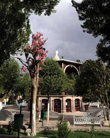 Jerez.- Jardín principal y Kiosko